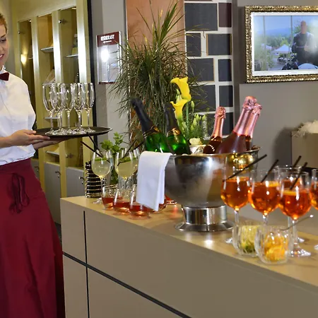 Trip Badsoden-salmuenster 酒店